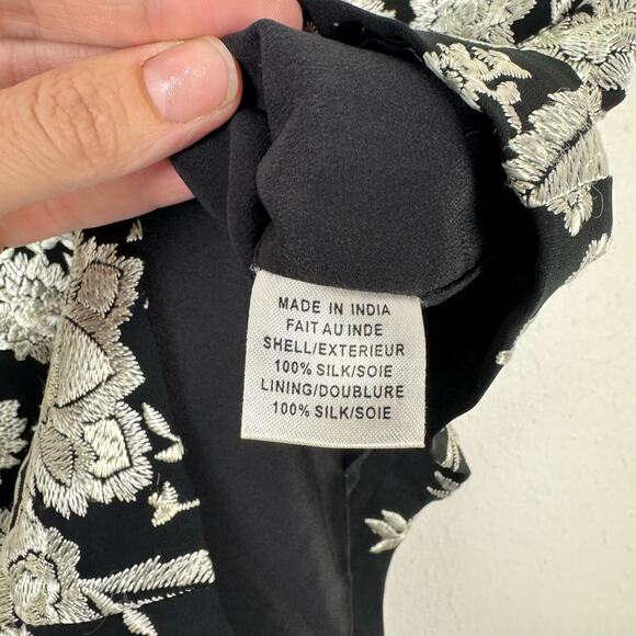 Haute Hippie NWT Black Silk Silver Floral Embroidered Lined Going Out Shorts - Picture 8 of 10